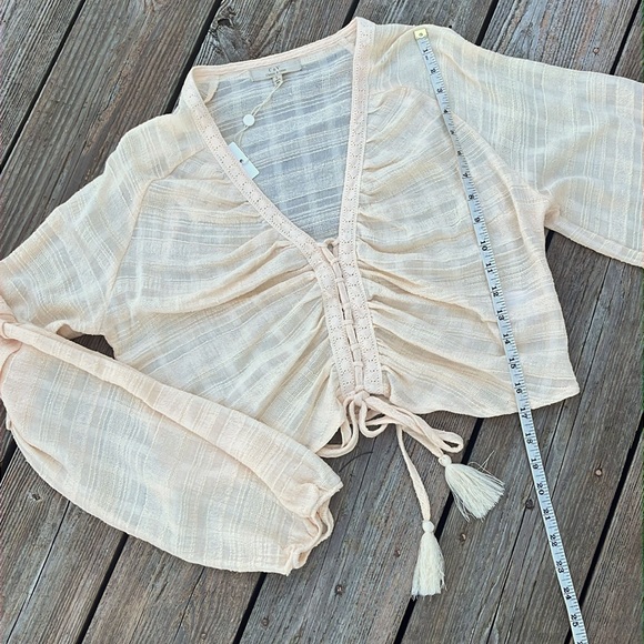 NWT Chelsea & Violet Boho cropped lace up top M-L - Picture 11 of 12